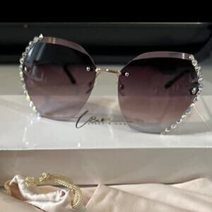 NEW Lily & Nunu Diamond Studded Oversized Gradient Coffee Tint Sunglasse…